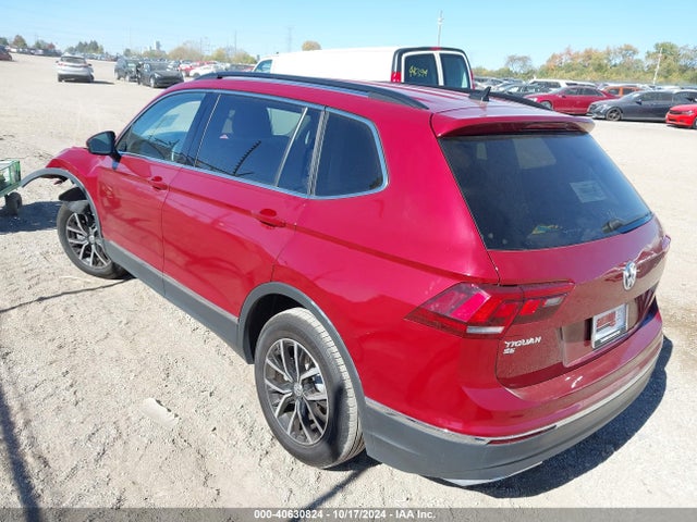 3VV3B7AX2MM138624 Volkswagen Tiguan 2.0t Se/2.0t Se R-line Black/2.0t Sel
