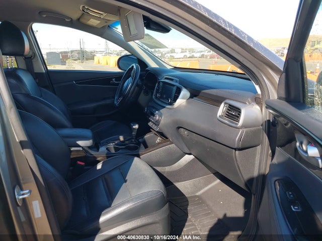 5XYPH4A53KG478225 KIA Sorento 3.3l Ex