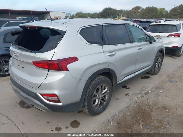Hyundai Santa Fe Se 2019 5NMS23AD7KH108978 Image 4