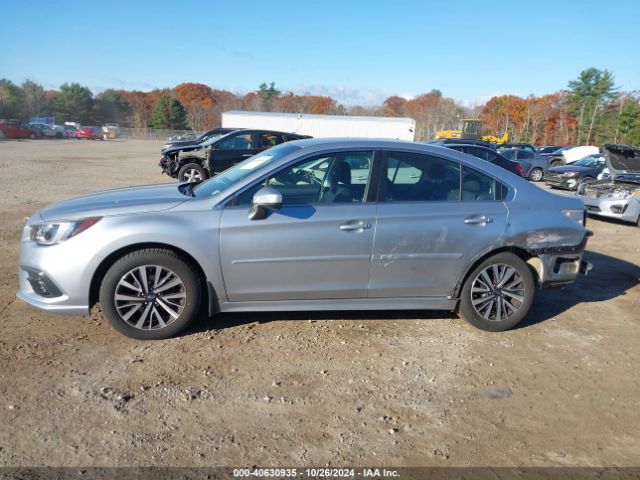 4S3BNAC62J3006124 Subaru Legacy Premium