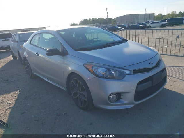 2015 KNAFZ6A39F5335102 main image