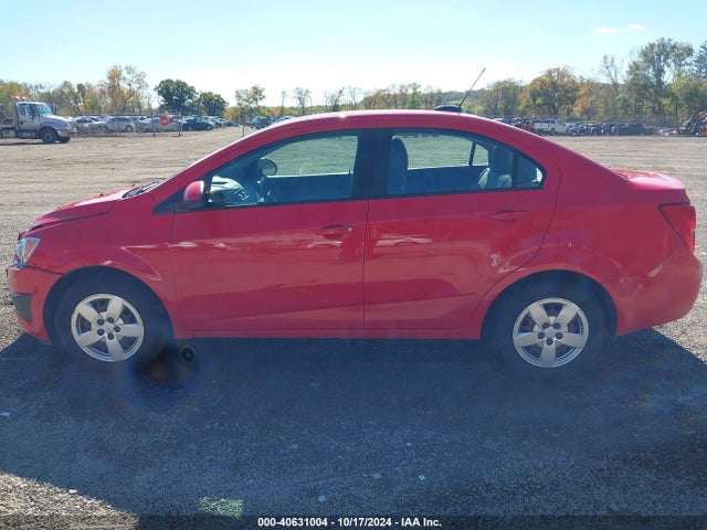 Chevrolet Sonic Ls Manual 2015 1G1JB5SH1F4217162 Image 14
