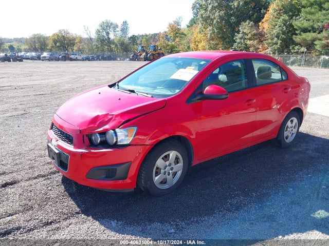 Chevrolet Sonic Ls Manual 2015 1G1JB5SH1F4217162 Image 2