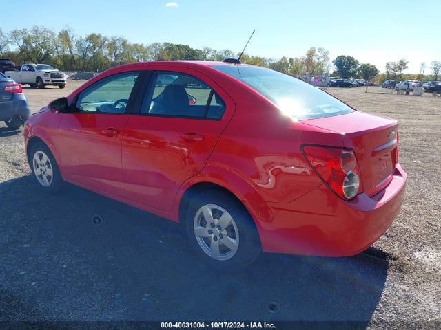 Chevrolet Sonic Ls Manual 2015 1G1JB5SH1F4217162 Image 3