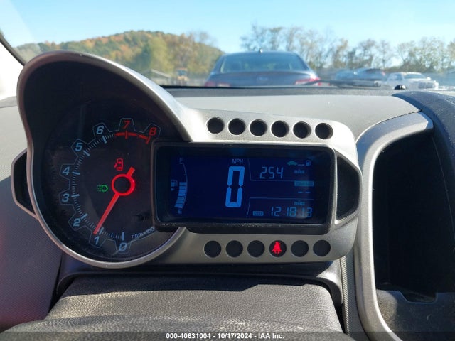 Chevrolet Sonic Ls Manual 2015 1G1JB5SH1F4217162 Image 7