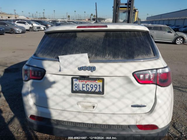 3C4NJCBB8KT788826 Jeep Compass Latitude Fwd