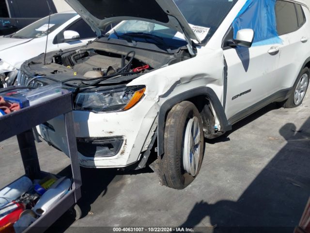 3C4NJCBB8KT788826 Jeep Compass Latitude Fwd