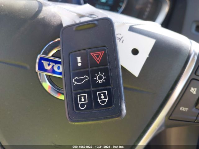 YV1612SB0F1201587 Volvo V60 T5 Premier