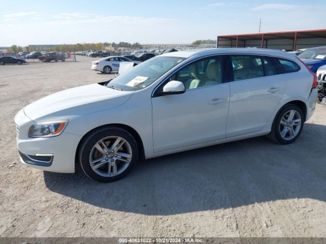 YV1612SB0F1201587 Volvo V60 T5 Premier