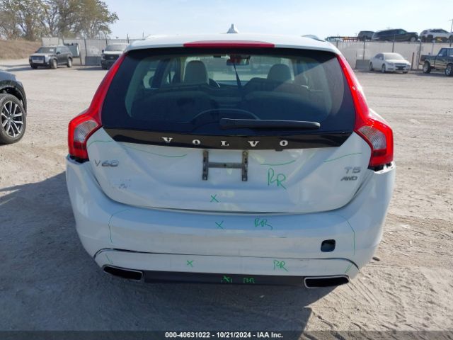 YV1612SB0F1201587 Volvo V60 T5 Premier
