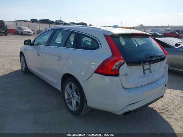 YV1612SB0F1201587 Volvo V60 T5 Premier
