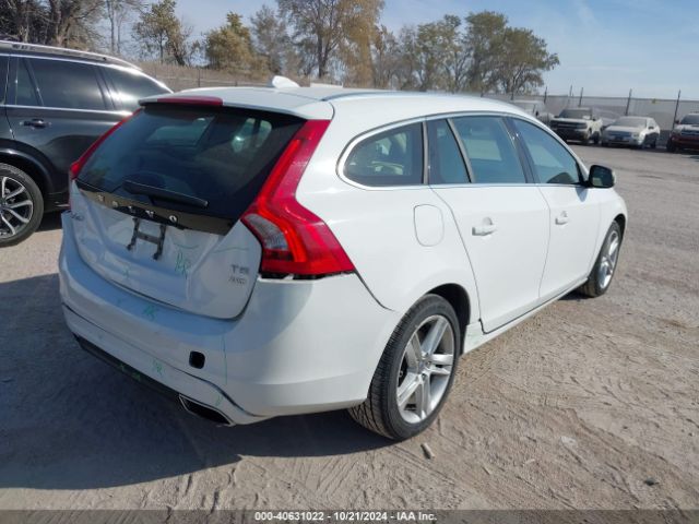 YV1612SB0F1201587 Volvo V60 T5 Premier