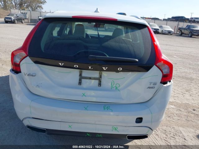 YV1612SB0F1201587 Volvo V60 T5 Premier