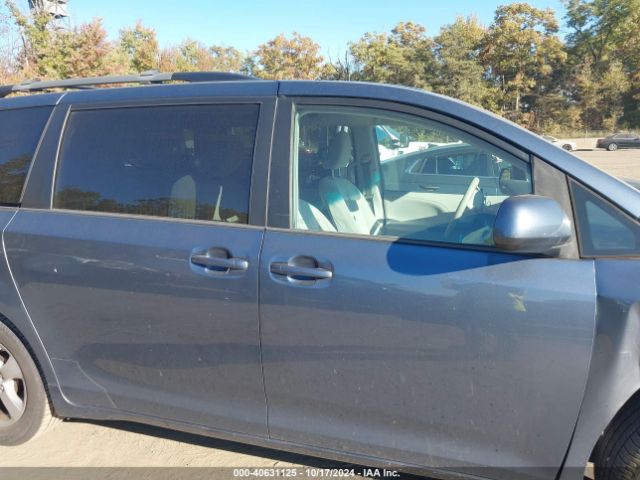 5TDKK3DC9ES513440 Toyota Sienna Le V6 8 Passenger