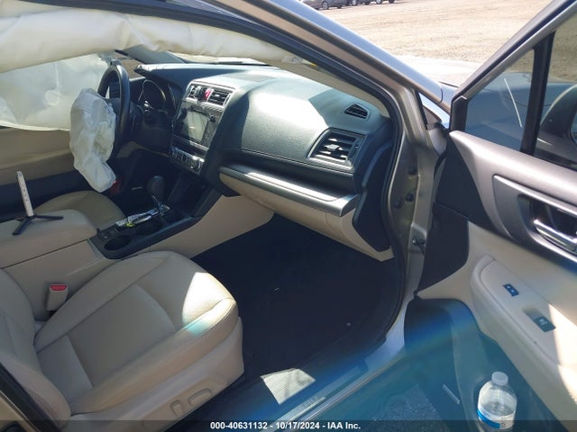 Subaru Outback 2.5i Limited 2016 4S4BSBNC9G3254070 Image 5