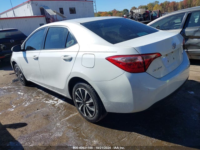 Toyota COROLLA LE 2017 5YFBURHE6HP732121 Image 3