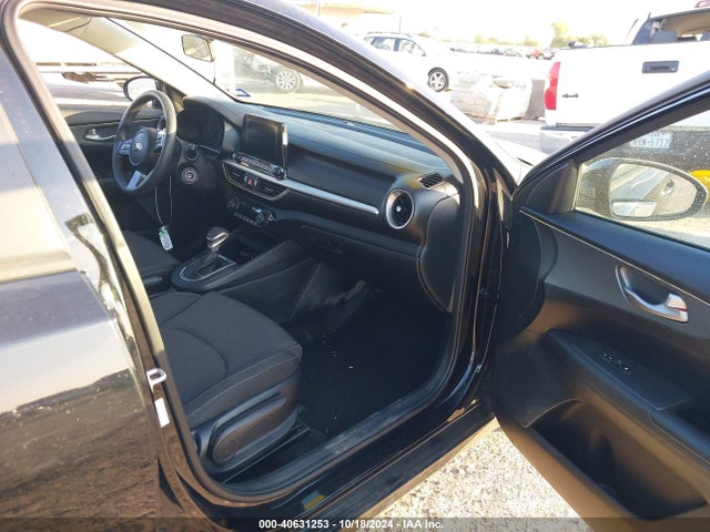 KIA Forte Lxs 2019 3KPF24AD2KE106005 Image 5