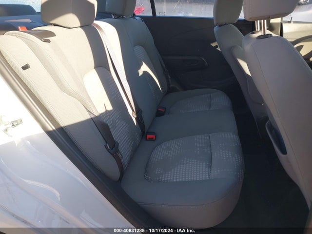 Chevrolet Sonic Ls Auto 2015 1G1JA5SH7F4150487 Image 8