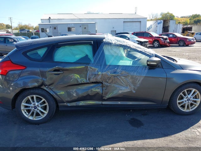 Ford FOCUS SE 2015 1FADP3K28FL335470 Image 6