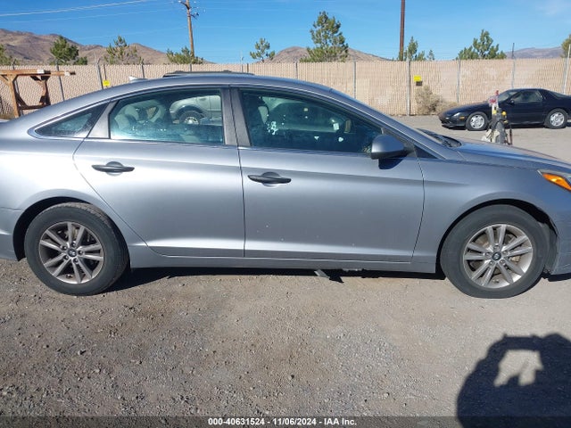 Hyundai SONATA SE 2016 5NPE24AF1GH302596 Image 14