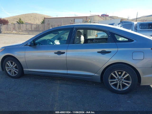 Hyundai SONATA SE 2016 5NPE24AF1GH302596 Image 15