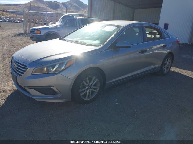 Hyundai SONATA SE 2016 5NPE24AF1GH302596 Image 2