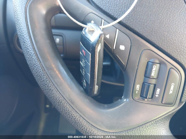KIA FORTE LX 2017 KNAFK5A86H5718959 Image 11
