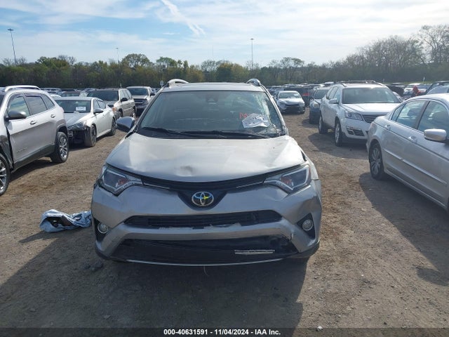 Toyota Rav4 Xle 2018 JTMWFREV4JJ191502 Image 11