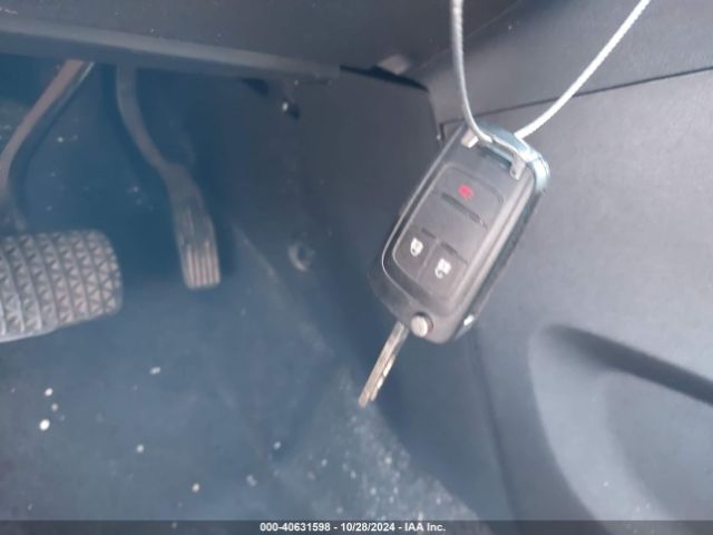 3GNCJNSB5JL348555 Chevrolet TRAX LS