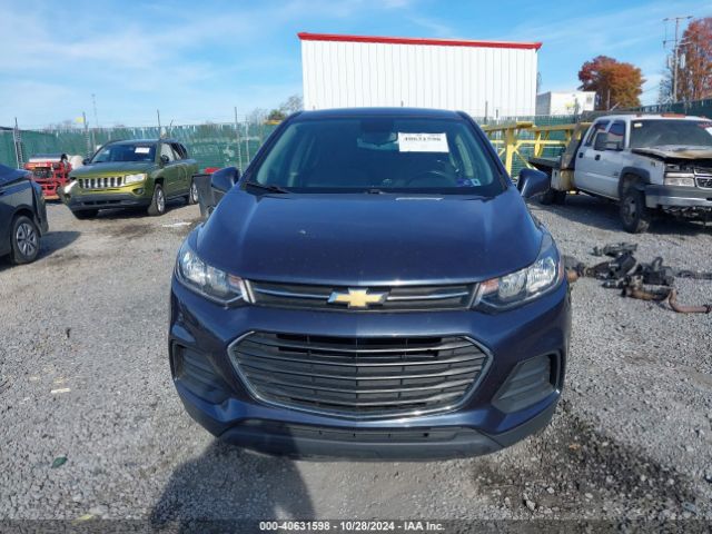 3GNCJNSB5JL348555 Chevrolet TRAX LS