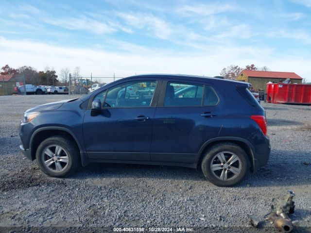 3GNCJNSB5JL348555 Chevrolet TRAX LS