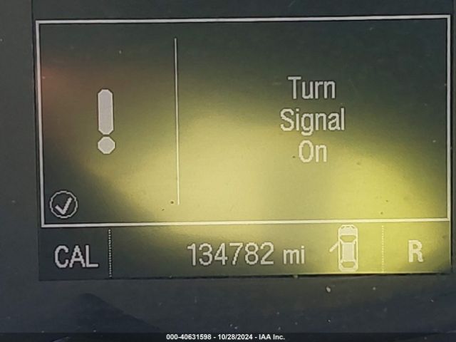 3GNCJNSB5JL348555 Chevrolet TRAX LS