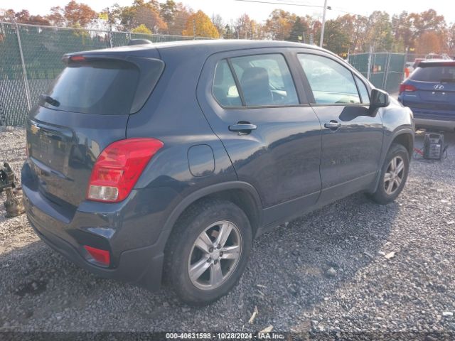 3GNCJNSB5JL348555 Chevrolet TRAX LS