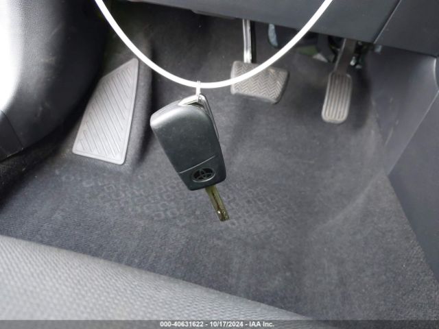 5YFB4MDE7RP168893 Toyota COROLLA LE