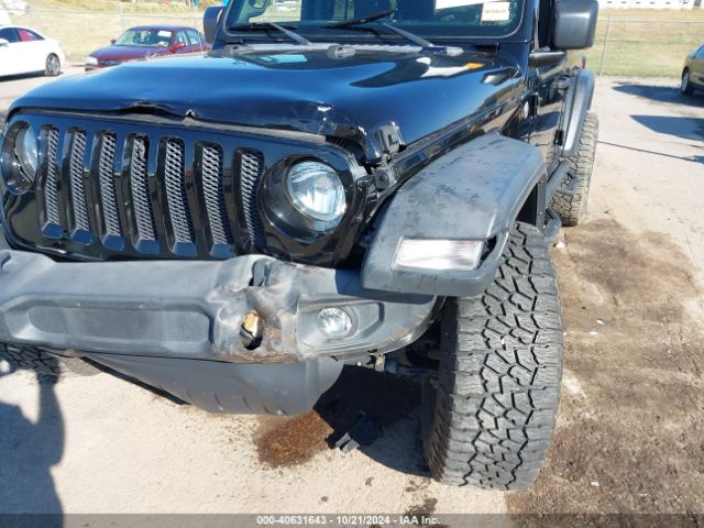 1C4HJXDN4JW232341 Jeep Wrangler Unlimited Sport S 4x4