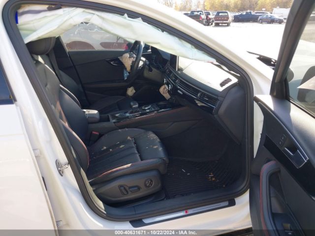 WAUENAF42JA060023 Audi A4 2.0t Premium/2.0t Tech Premium