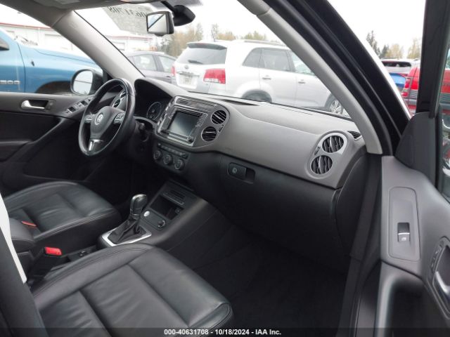 WVGUV7AX6HK013337 Volkswagen Tiguan 2.0t Sport