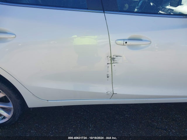 Mazda Mazda3 Touring 2017 3MZBN1V77HM116257 Image 18