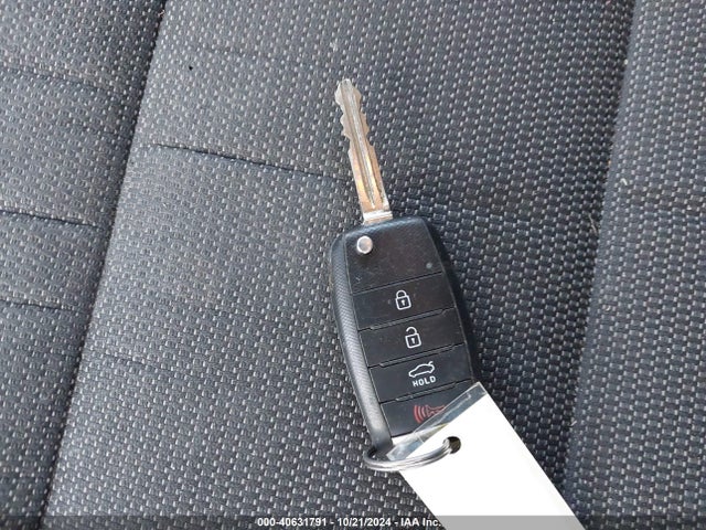 KIA FORTE LX 2017 3KPFK4A75HE083323 Image 11