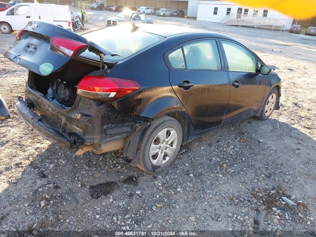 KIA FORTE LX 2017 3KPFK4A75HE083323 Image 4