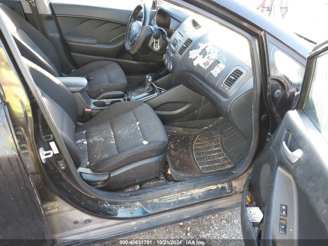 KIA FORTE LX 2017 3KPFK4A75HE083323 Image 5