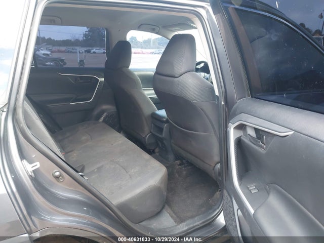 Toyota RAV4 LE 2019 2T3F1RFV6KW015275 Image 8