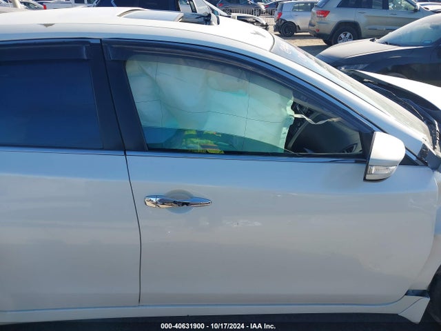 Nissan Altima 2.5 Sl 2015 1N4AL3AP7FC241382 Image 13