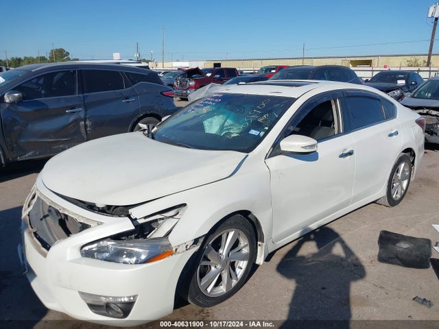 Nissan Altima 2.5 Sl 2015 1N4AL3AP7FC241382 Image 2