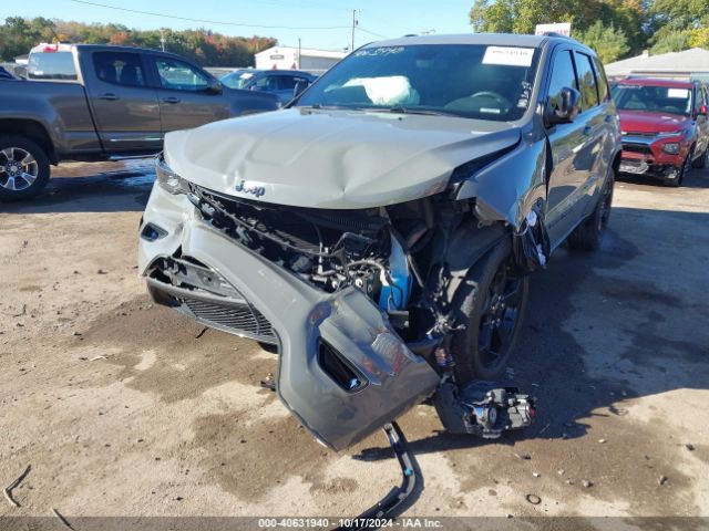 1C4RJFAG7KC640274 Jeep Grand Cherokee Upland 4x4