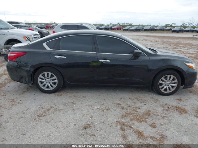 Nissan Altima 2.5 S 2016 1N4AL3AP4GN333362 Image 13