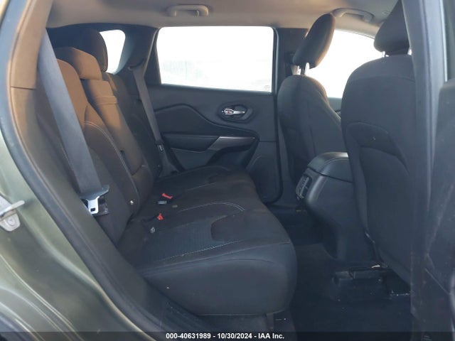 1C4PJMCB5KD212758 Jeep Cherokee Latitude 4x4