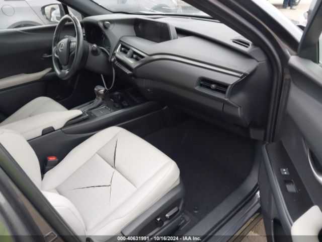 JTHX3JBHXN2050364 Lexus UX 200