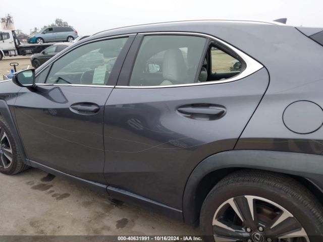 JTHX3JBHXN2050364 Lexus UX 200