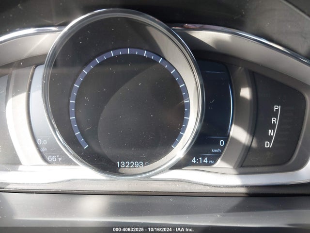 Volvo S60 T5 Premier 2015 YV1612TK9F2334888 Image 15